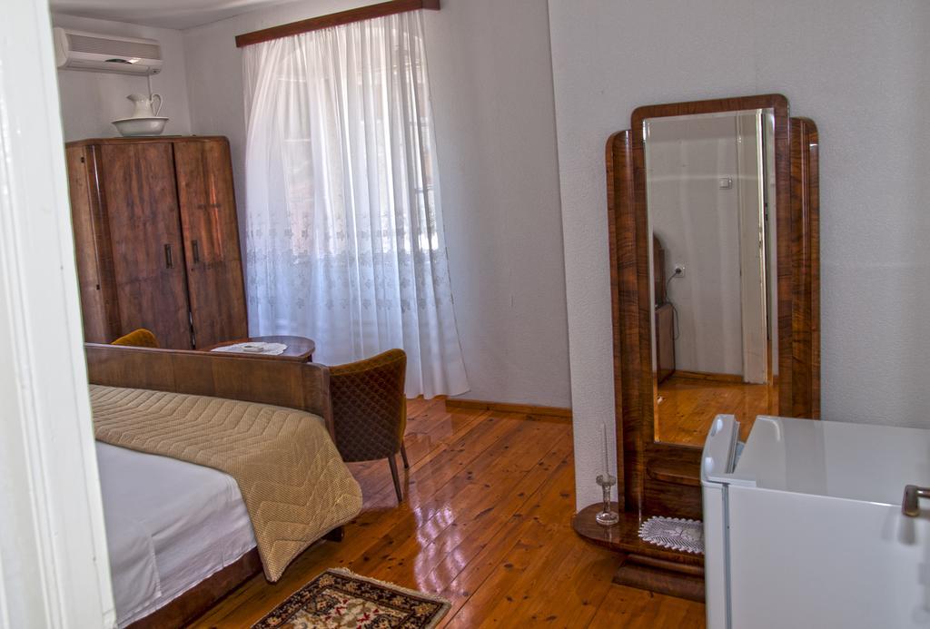 Marina Rooms Komiža Pokój zdjęcie